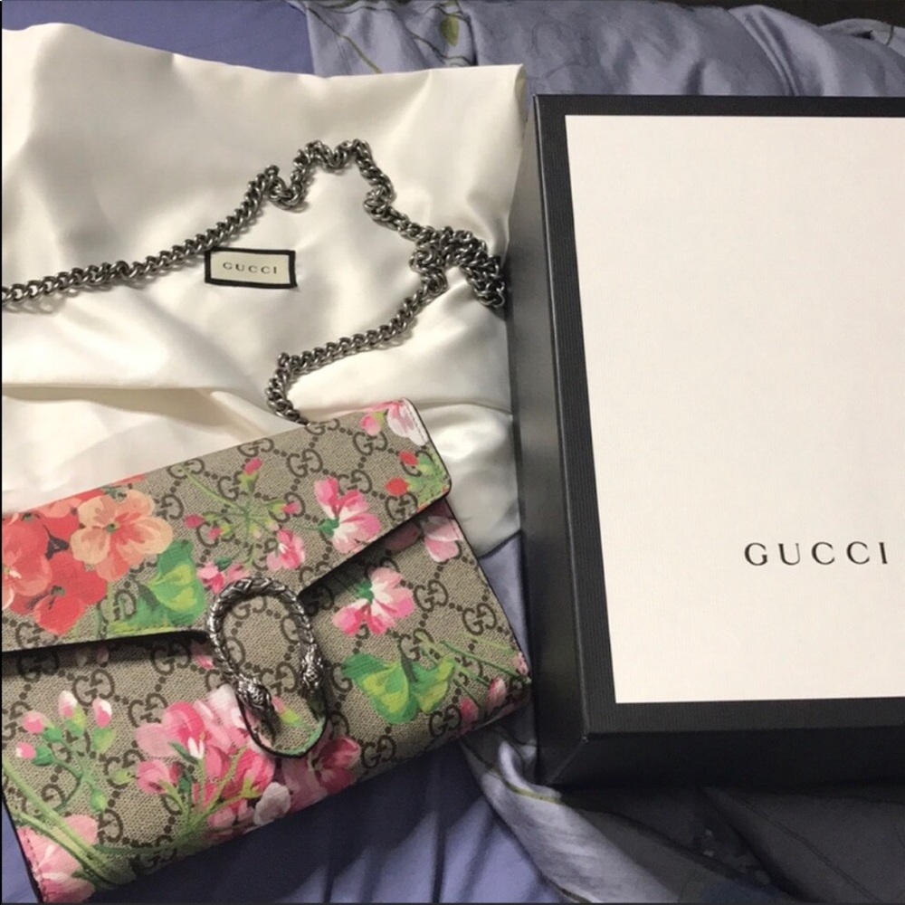 GUCCI 100% authentic Wallet on Chain